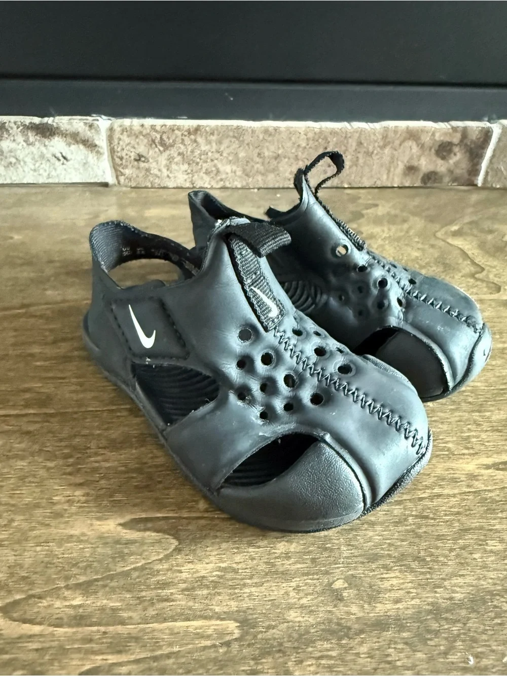 Nike Sunray Protect Boys Sport Sandals Closed Toe Black US 5C